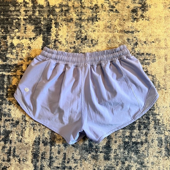 RARE Lululemon Hotty Hot Short ll *2.5” Size 4 In Hydrangea Blue - Picture 2 of 11